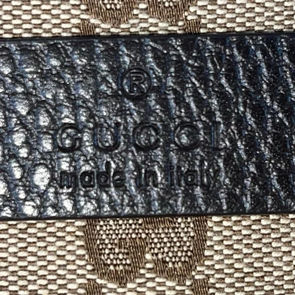 AUTHENTIC GUCCI - Picture 9 of 9